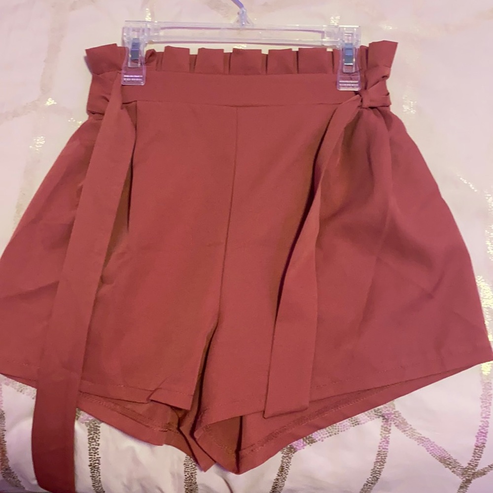Rose paper bag shorts